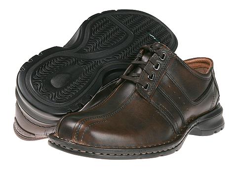 m_clarks_touareq_05b.jpg